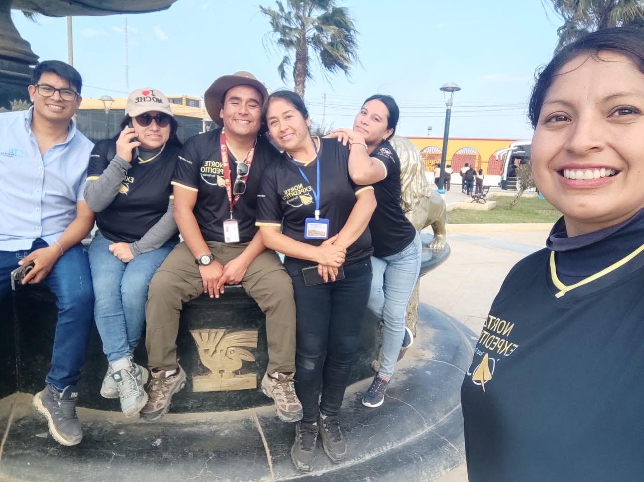 Equipo de guías de turismo en Chiclayo para visitas y tours diarios